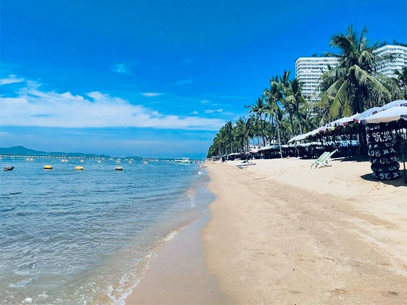 หาดจอมเทียน