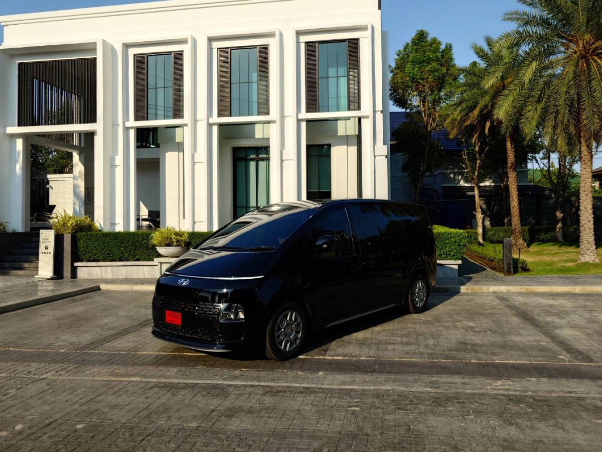 Hyundai Staria 2025 #18