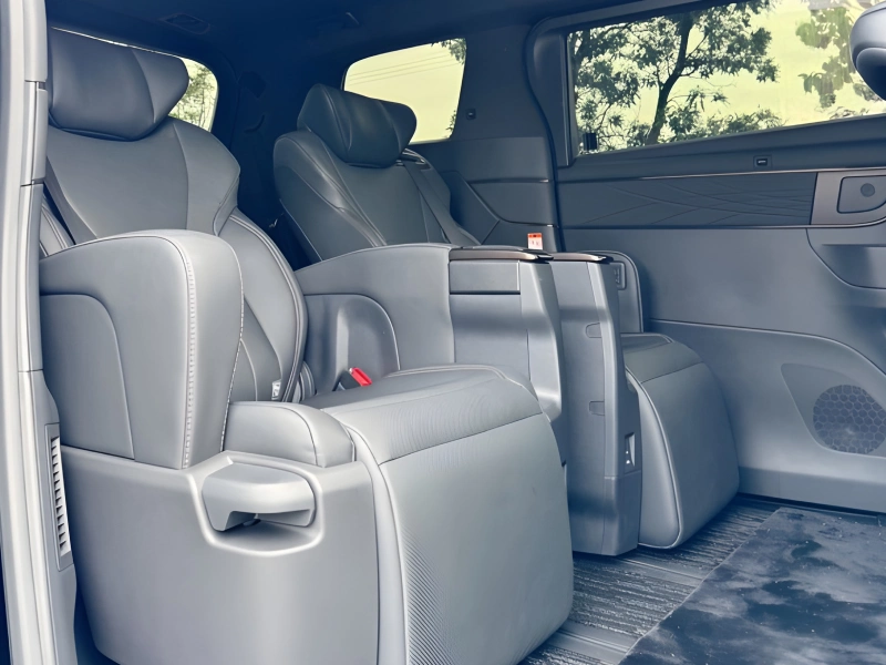 Toyota Alphard 2025 #26